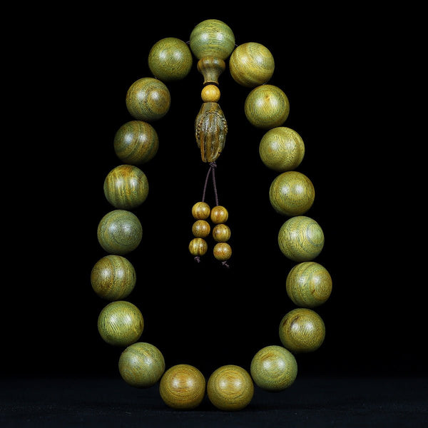 Green Sandalwood Rosary | Handheld with Lucky Charm