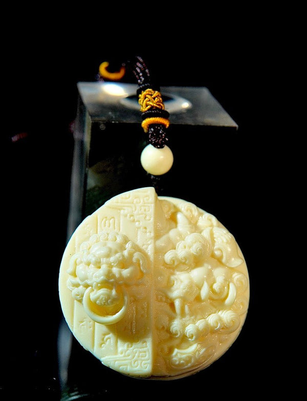 Mythical Pi Xiu Pendant – Ivory Nut Spiritual Protection Amulet