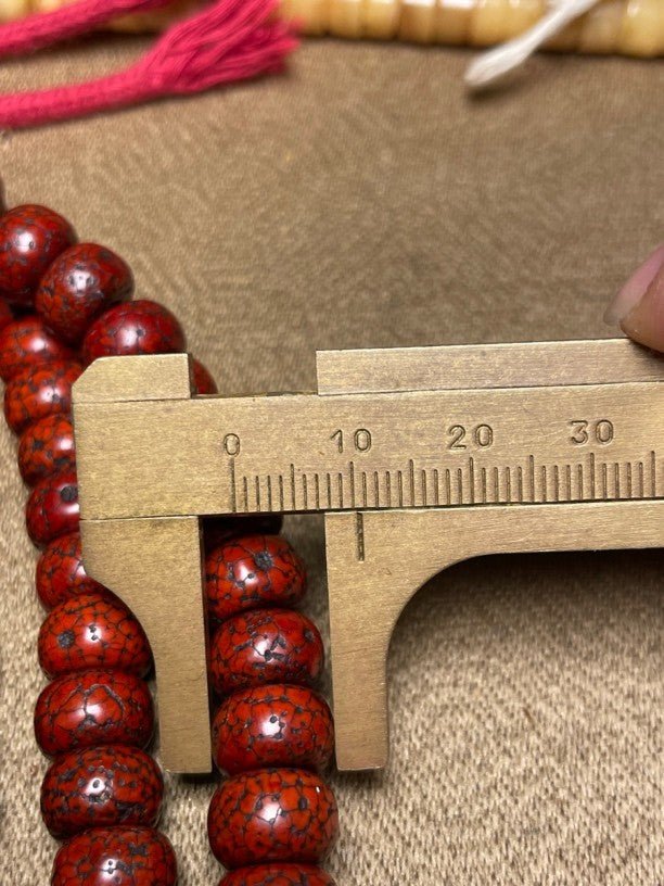 Tibetan Vintage Moon Star Bodhi 108 Prayer Beads – Aged Patina Himalayan Mala for Meditation & Collection - Buddhabelief
