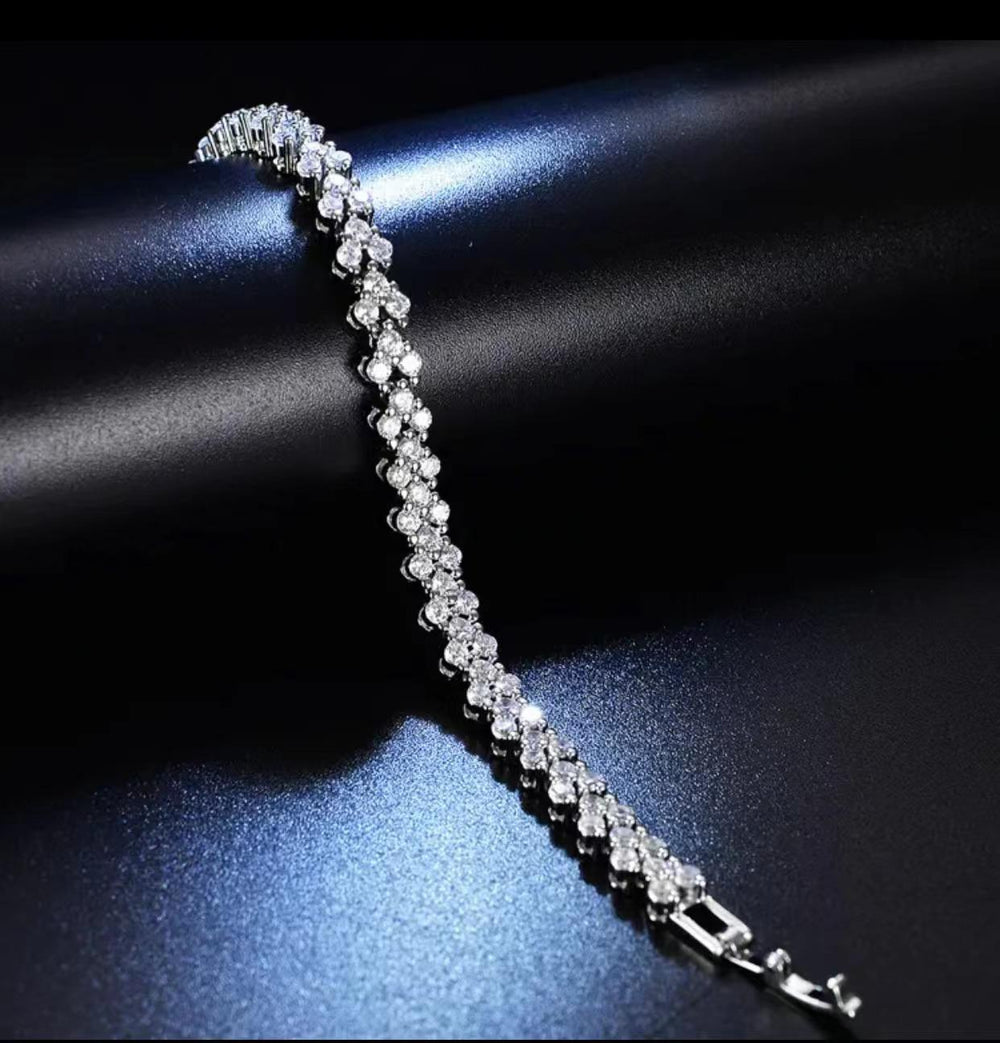 Roman Link Crystal Bracelet – Bold Sparkling Statement - view 7