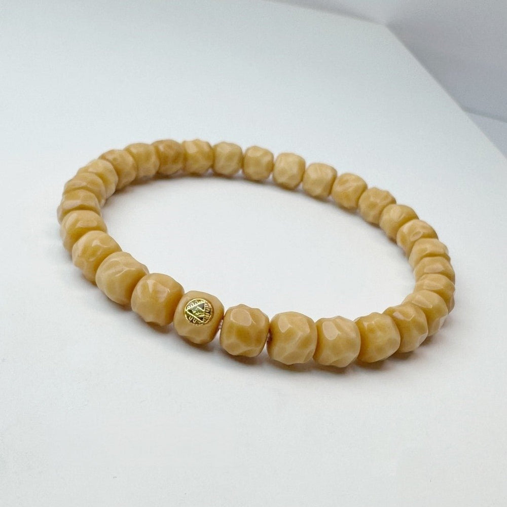 8×7mm Dragon Back Bodhi Bracelet – Cheese Style Invisible, Sugar Heart Style - view 3