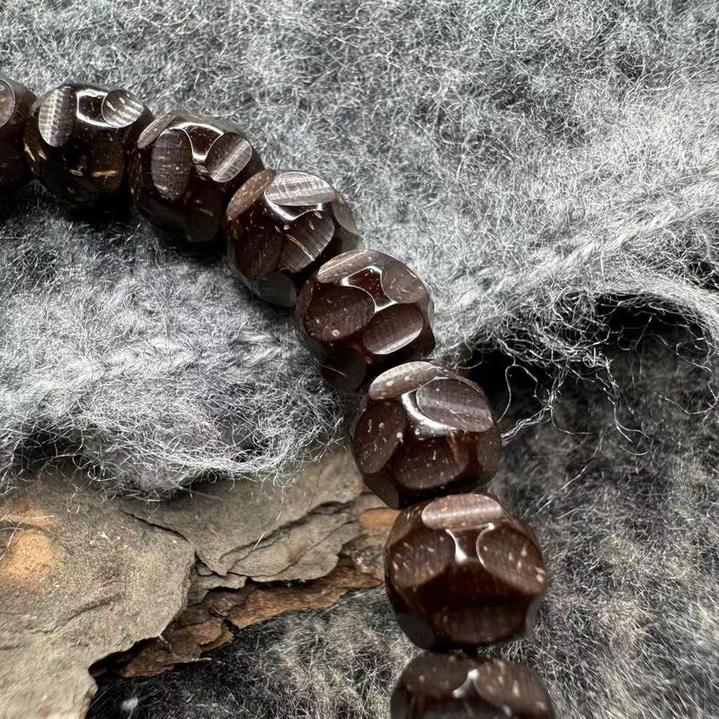 9mm Hainan Natural Coconut Pedicle Bracelet – Hand - Carved Knife - Trace Wuxiang Design for Collection & Daily Elegance - Buddhabelief