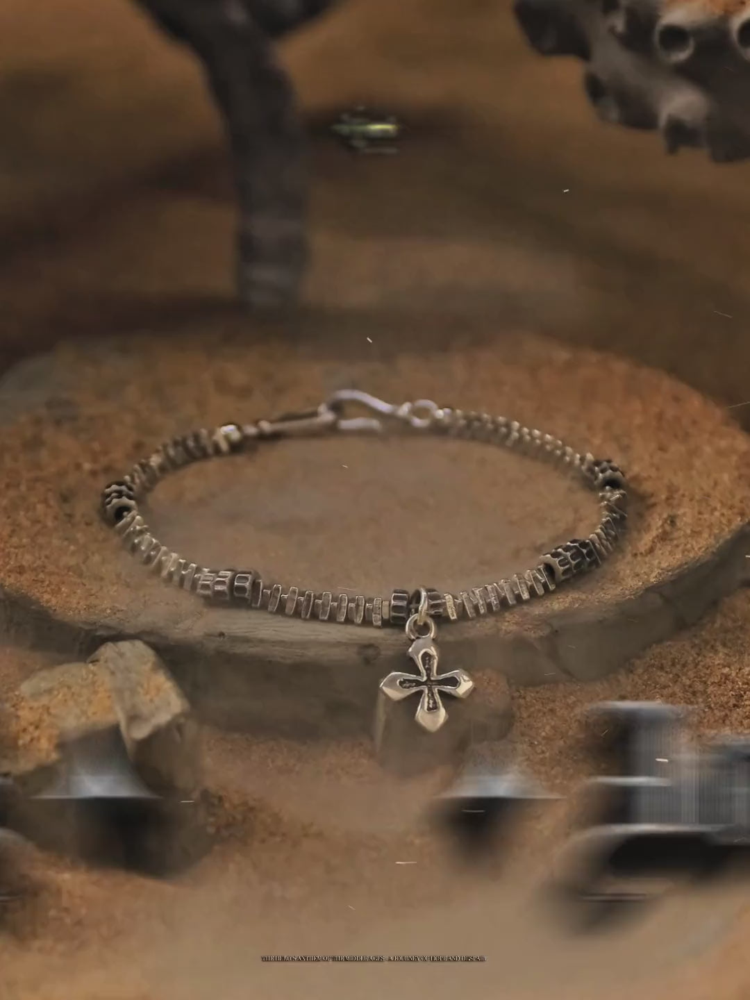 Buddhabelief 925 silver jewelry video - GUXI古西 925银手链 【追猎者】小众十字架碎银手串男生复古高级感